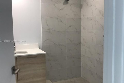 Condo in North Miami Beach, Florida, 3 bedrooms  № 2030027 - photo 14