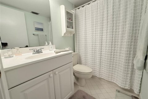 Condo in Saint Petersburg, Florida, 2 bedrooms № 2093043 - photo 8