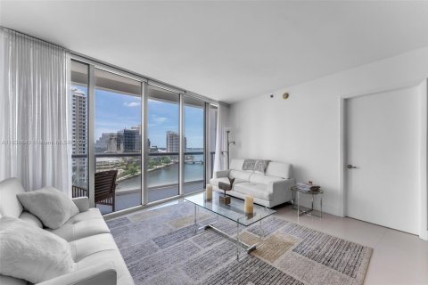 Condo in Miami, Florida, 2 bedrooms  № 1821651 - photo 7
