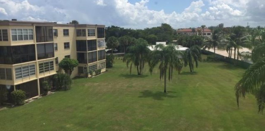 Condo in Boca Raton, Florida, 1 bedroom № 1081685