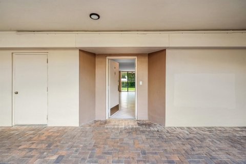 Купить кондоминиум в Бока-Ратон, Флорида 3 комнаты, 173.17м2, № 2147210 - фото 7