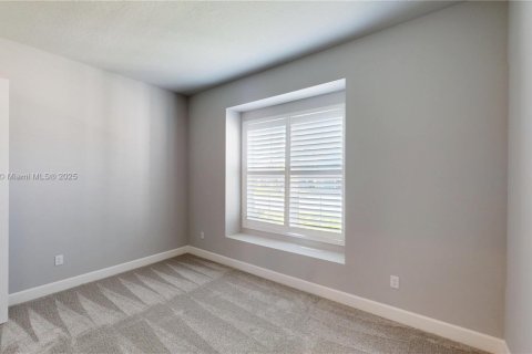 Купить виллу или дом в Ормонд-Бич, Флорида 7 комнат, № 1928901 - фото 25