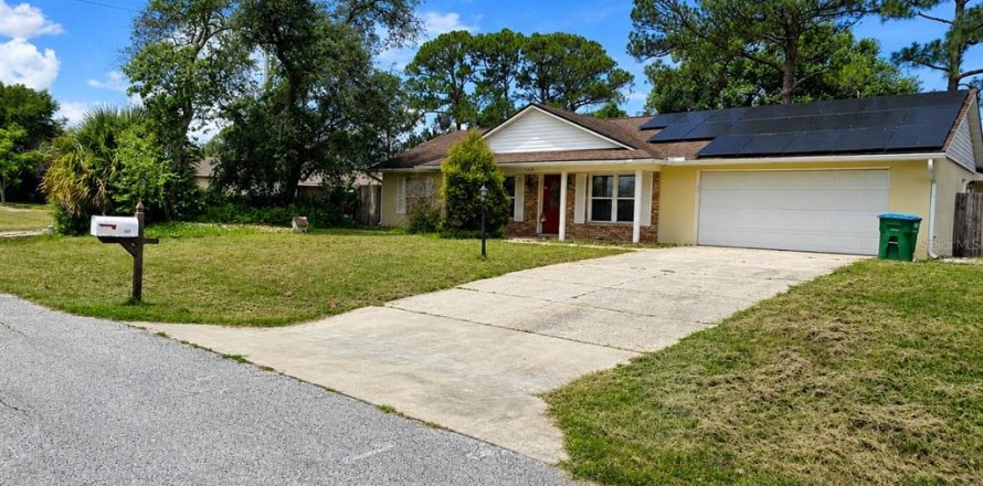 House in Deltona, Florida 4 bedrooms, 147.53 sq.m. № 2236856