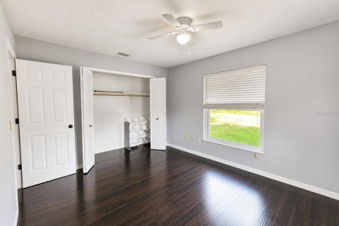 House in Deltona, Florida 4 bedrooms, 147.53 sq.m. № 2236856 - photo 30