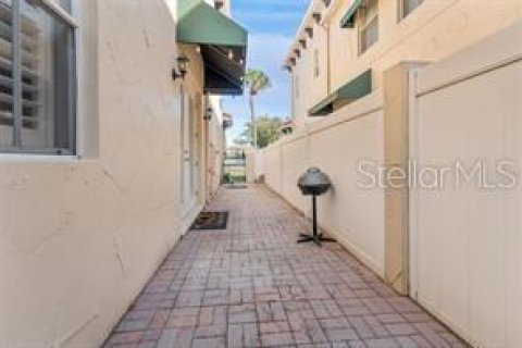 Touwnhouse à vendre à Tampa, Floride: 3 chambres, 157.1 m2 № 1904717 - photo 30