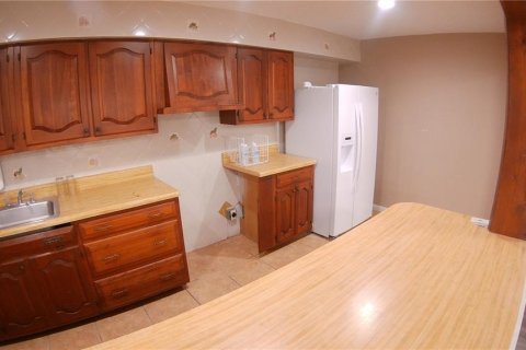 Commercial property in Ocala, Florida 805.65 sq.m. № 2383832 - photo 4