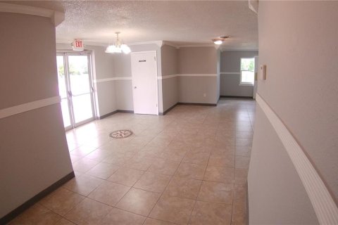 Commercial property in Ocala, Florida 805.65 sq.m. № 2383832 - photo 13