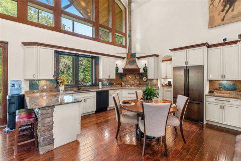 Casa en venta en Geneva, Florida, 3 dormitorios, 289.3 m2 № 1881402 - foto 21