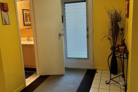 Condominio en venta en Lauderdale Lakes, Florida, 1 dormitorio, 77.57 m2 № 2083339 - foto 24