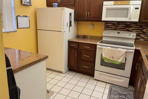 Condominio en venta en Lauderdale Lakes, Florida, 1 dormitorio, 77.57 m2 № 2083339 - foto 5