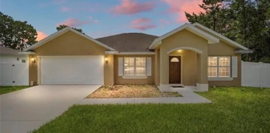 Villa ou maison à Ocala, Floride 3 chambres, 179.67 m2 № 2411483