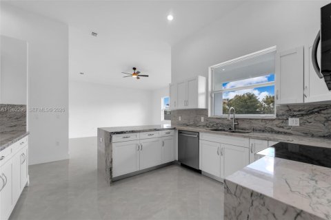 Купить виллу или дом в Майами-Дейд, Флорида 4 спальни, № 2045926 - фото 9