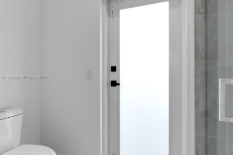 Купить виллу или дом в Майами-Дейд, Флорида 4 спальни, № 2045926 - фото 15