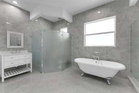 Купить виллу или дом в Майами-Дейд, Флорида 4 спальни, № 2045926 - фото 23