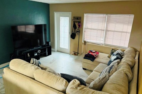 House in Lakeland, Florida 4 bedrooms, 151.8 sq.m. № 1724561 - photo 15