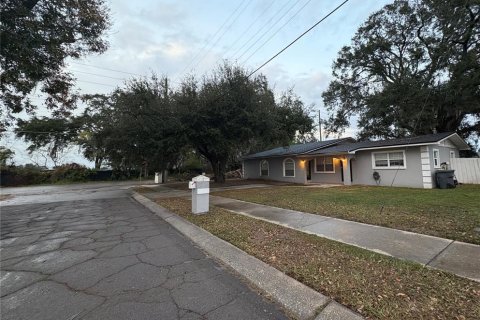 House in Lakeland, Florida 4 bedrooms, 151.8 sq.m. № 1724561 - photo 6