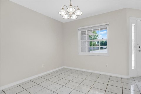 Casa en venta en Orlando, Florida, 4 dormitorios, 166.57 m2 № 2107744 - foto 5