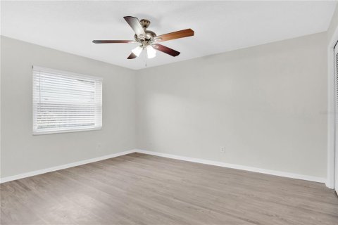 Casa en venta en Orlando, Florida, 4 dormitorios, 166.57 m2 № 2107744 - foto 15