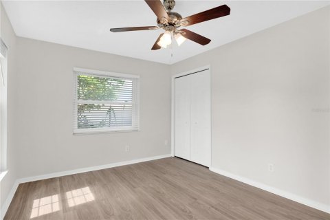 Casa en venta en Orlando, Florida, 4 dormitorios, 166.57 m2 № 2107744 - foto 21
