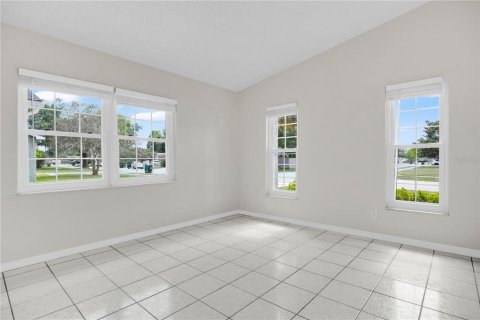 Casa en venta en Orlando, Florida, 4 dormitorios, 166.57 m2 № 2107744 - foto 6