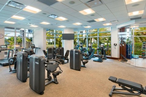 Condo in Bal Harbour, Florida, 3 bedrooms № 1984574 - photo 25