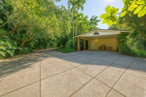 House in Palmetto Bay, Florida 4 bedrooms, 283.26 sq.m. № 1952920 - photo 2