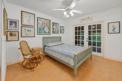 House in Palmetto Bay, Florida 4 bedrooms, 283.26 sq.m. № 1952920 - photo 10