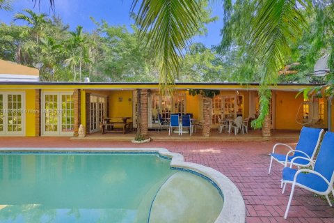 House in Palmetto Bay, Florida 4 bedrooms, 283.26 sq.m. № 1952920 - photo 16