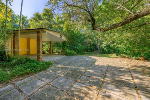 House in Palmetto Bay, Florida 4 bedrooms, 283.26 sq.m. № 1952920 - photo 22