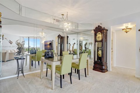 Condo in Aventura, Florida, 2 bedrooms  № 1696011 - photo 11