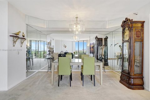 Condo in Aventura, Florida, 2 bedrooms  № 1696011 - photo 12
