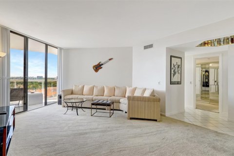 Condo in Aventura, Florida, 2 bedrooms  № 1696011 - photo 7