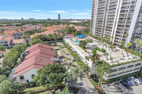 Condo in Aventura, Florida, 2 bedrooms  № 1696011 - photo 26