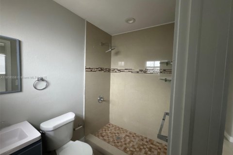 House in Miami Gardens, Florida 3 bedrooms, 95.88 sq.m. № 1770642 - photo 9