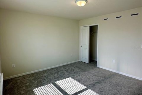 Townhouse in Davenport, Florida 3 bedrooms, 165.55 sq.m. № 1832059 - photo 11