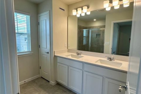 Townhouse in Davenport, Florida 3 bedrooms, 165.55 sq.m. № 1832059 - photo 2