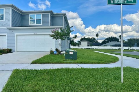 Adosado en alquiler en Davenport, Florida, 3 dormitorios, 165.55 m2 № 1832059 - foto 1