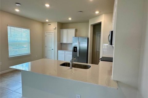 Townhouse in Davenport, Florida 3 bedrooms, 165.55 sq.m. № 1832059 - photo 21