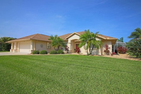 Casa en alquiler en Rotonda, Florida, 3 dormitorios, 205.04 m2 № 1835149 - foto 2