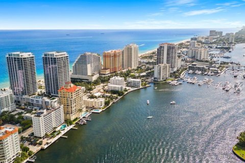 Copropriété à vendre à Fort Lauderdale, Floride: 2 chambres, 158.58 m2 № 2397828 - photo 4
