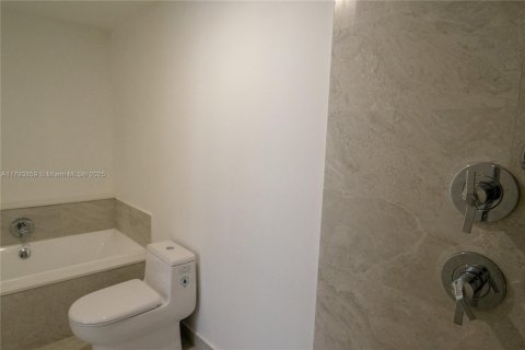 Copropriété à louer à Miami, Floride: 2 chambres, 116.78 m2 № 1700513 - photo 21