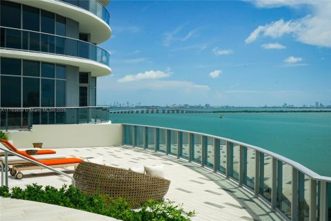 Copropriété à louer à Miami, Floride: 2 chambres, 116.78 m2 № 1700513 - photo 9