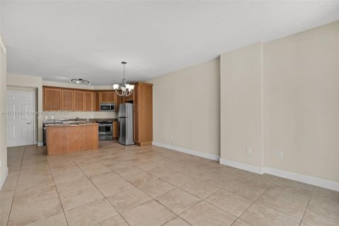 Condo in Coral Gables, Florida, 1 bedroom  № 1486147 - photo 6