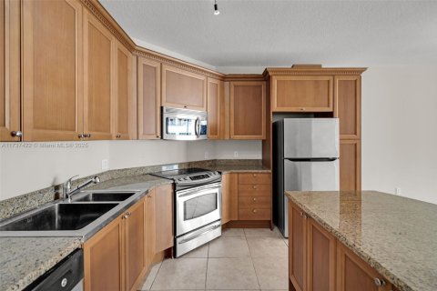 Condo in Coral Gables, Florida, 1 bedroom  № 1486147 - photo 4