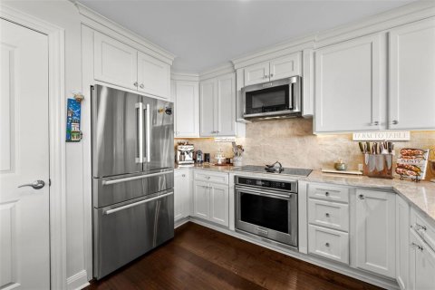 Condo in Tampa, Florida, 3 bedrooms  № 1847206 - photo 13