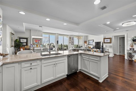 Condo in Tampa, Florida, 3 bedrooms  № 1847206 - photo 12