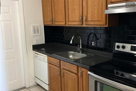 Copropriété à louer à Oakland Park, Floride: 2 chambres, 77.11 m2 № 2290174 - photo 7