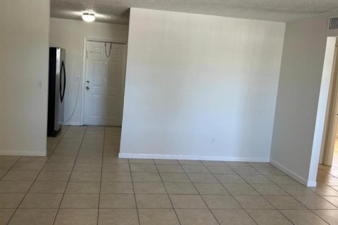 Copropriété à louer à Oakland Park, Floride: 2 chambres, 77.11 m2 № 2290174 - photo 5