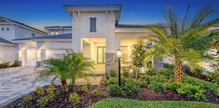 House in Bradenton, Florida 5 bedrooms, 291.16 sq.m. № 1677947