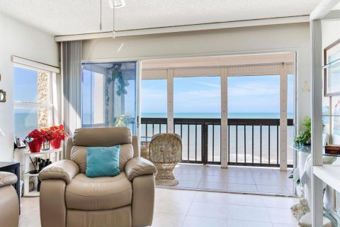 Condo in Indian Shores, Florida, 2 bedrooms № 2093834 - photo 20